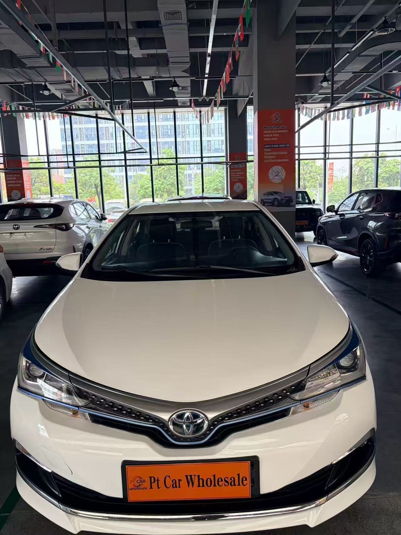 2019 Toyota Corolla Twin Engine E+  Pioneer Edition